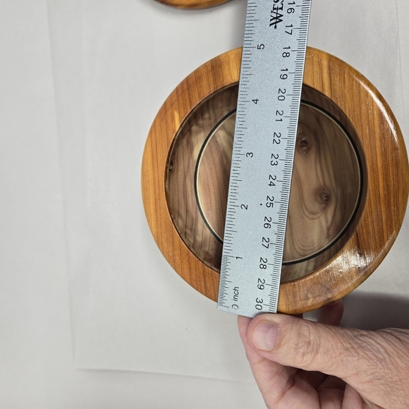 Art In Wood By Swanson Hand Made Keepsake Wood Bowl With Lid, Gloss Finish. - Picture 8 of 11